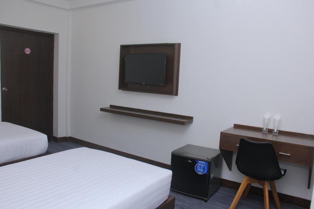 Hotel Zakaria International Дакка Екстер'єр фото