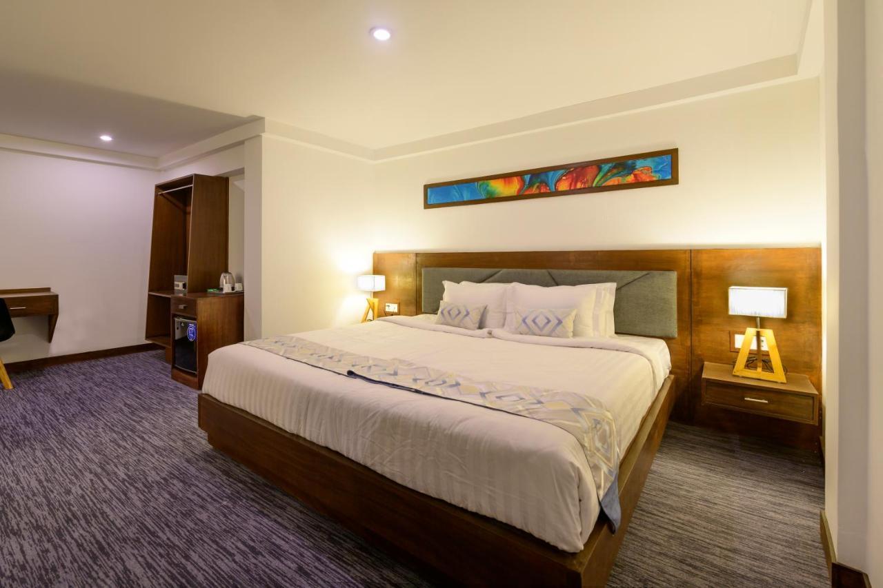 Hotel Zakaria International Дакка Екстер'єр фото
